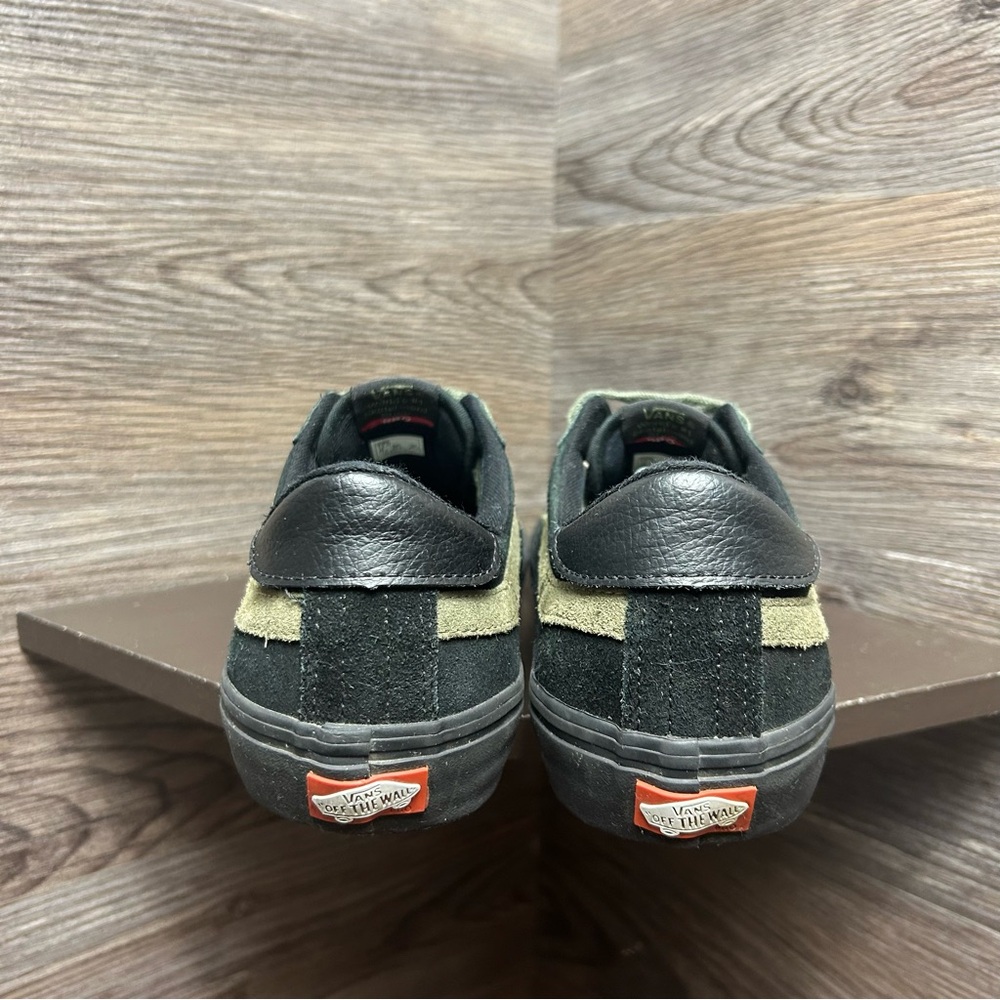 Vans Black and Green Men's Shoes - Picture 4 of 7